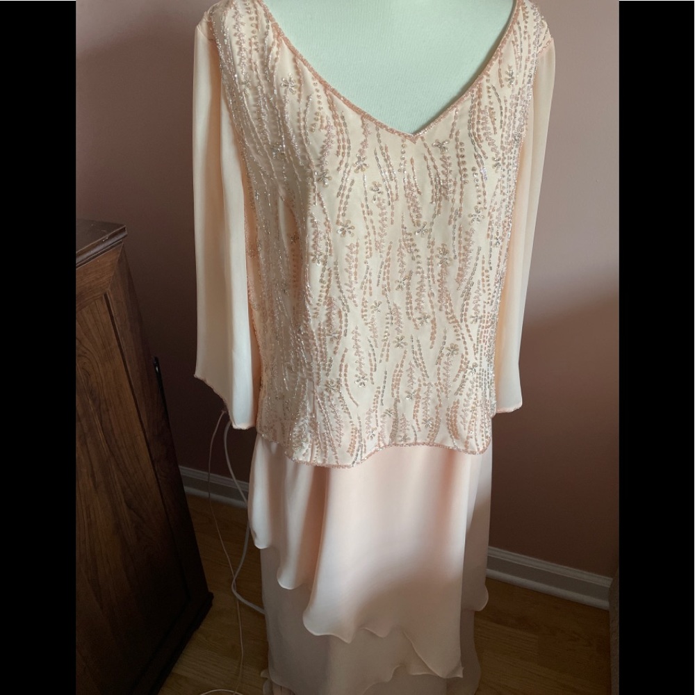 Jean De Lys beaded dress 16 peach/orange long